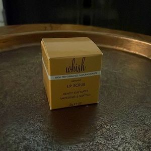 FLASH SALE 🍀 NWT Wish Almond Lip Scrub